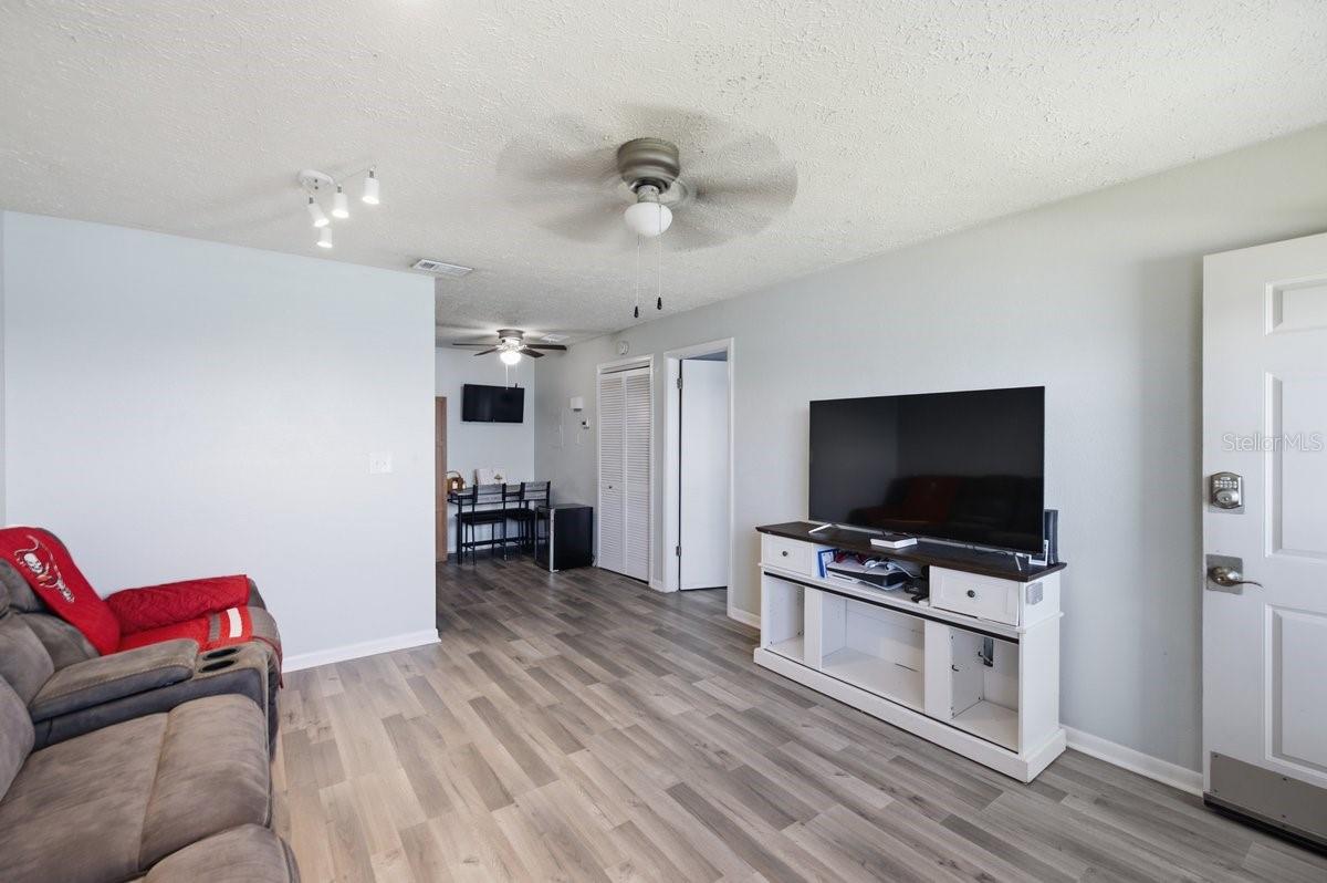 1041 APOLLO BEACH BLVD #E, APOLLO BEACH, FL — photo 7