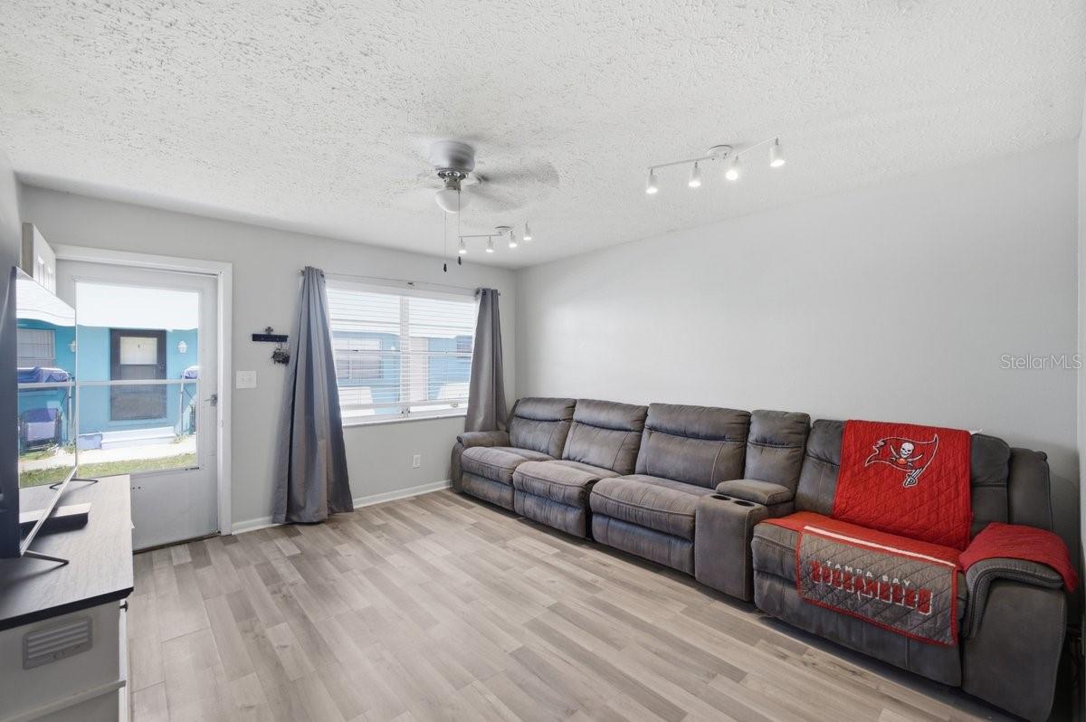 1041 APOLLO BEACH BLVD #E, APOLLO BEACH, FL — photo 9