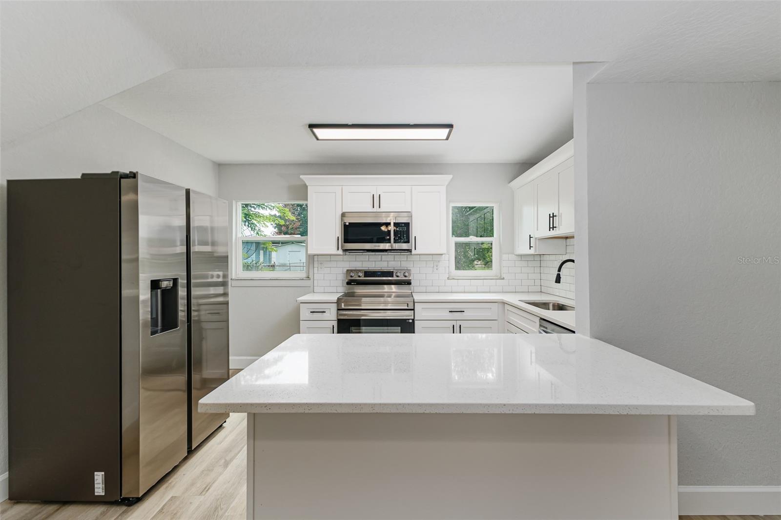 526 VICTORIA BLVD, AUBURNDALE, FL — photo 4