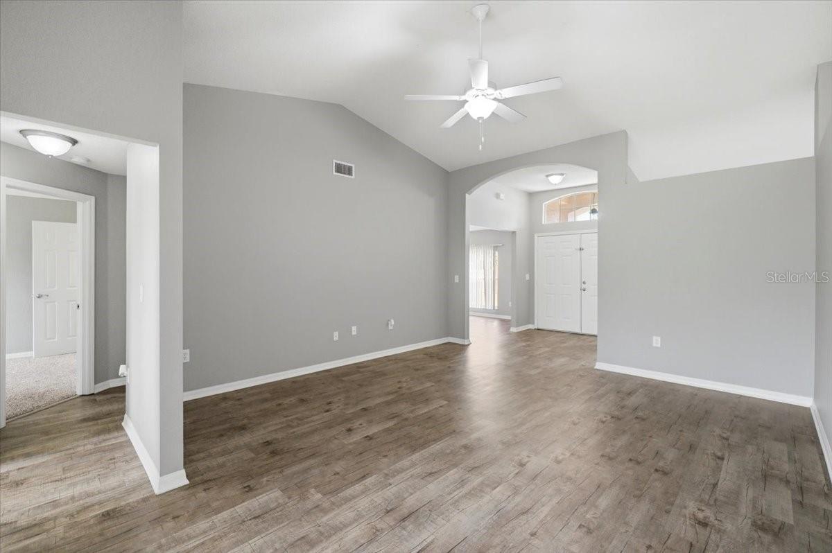 2405 HIGHLANDS VUE PKWY, LAKELAND, FL — photo 11