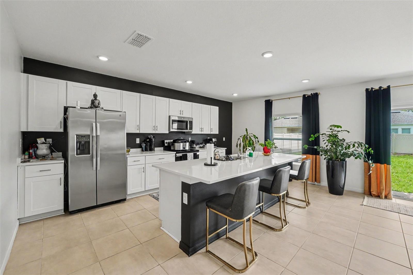 2051 ROSEWOOD CIR, LAKELAND, FL — photo 10