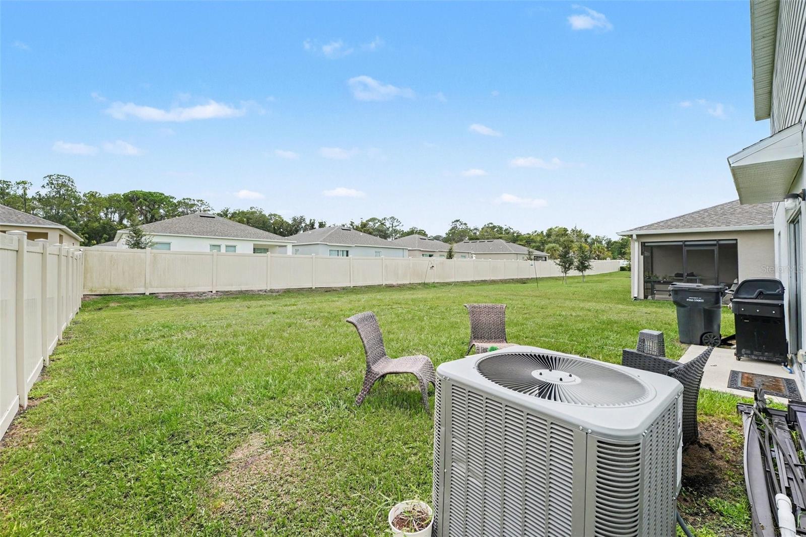 2051 ROSEWOOD CIR, LAKELAND, FL — photo 28