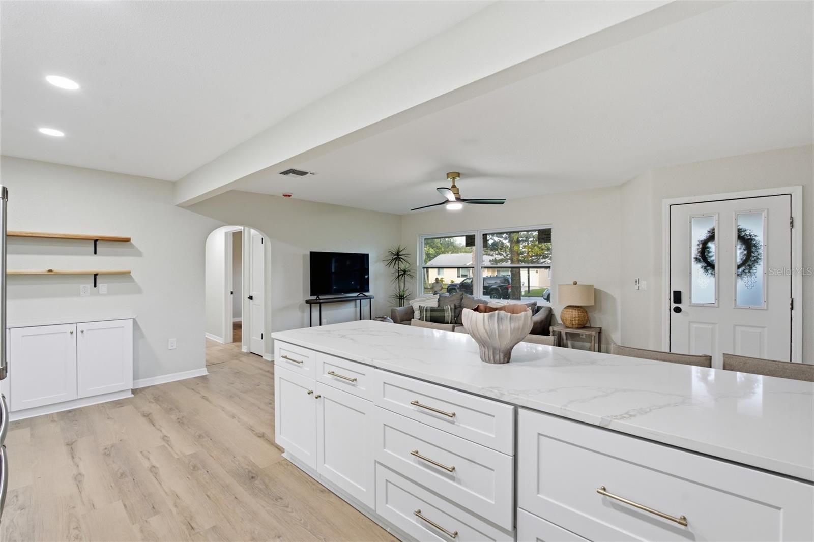 809 WOODCREST AVE, CLEARWATER, FL — photo 7