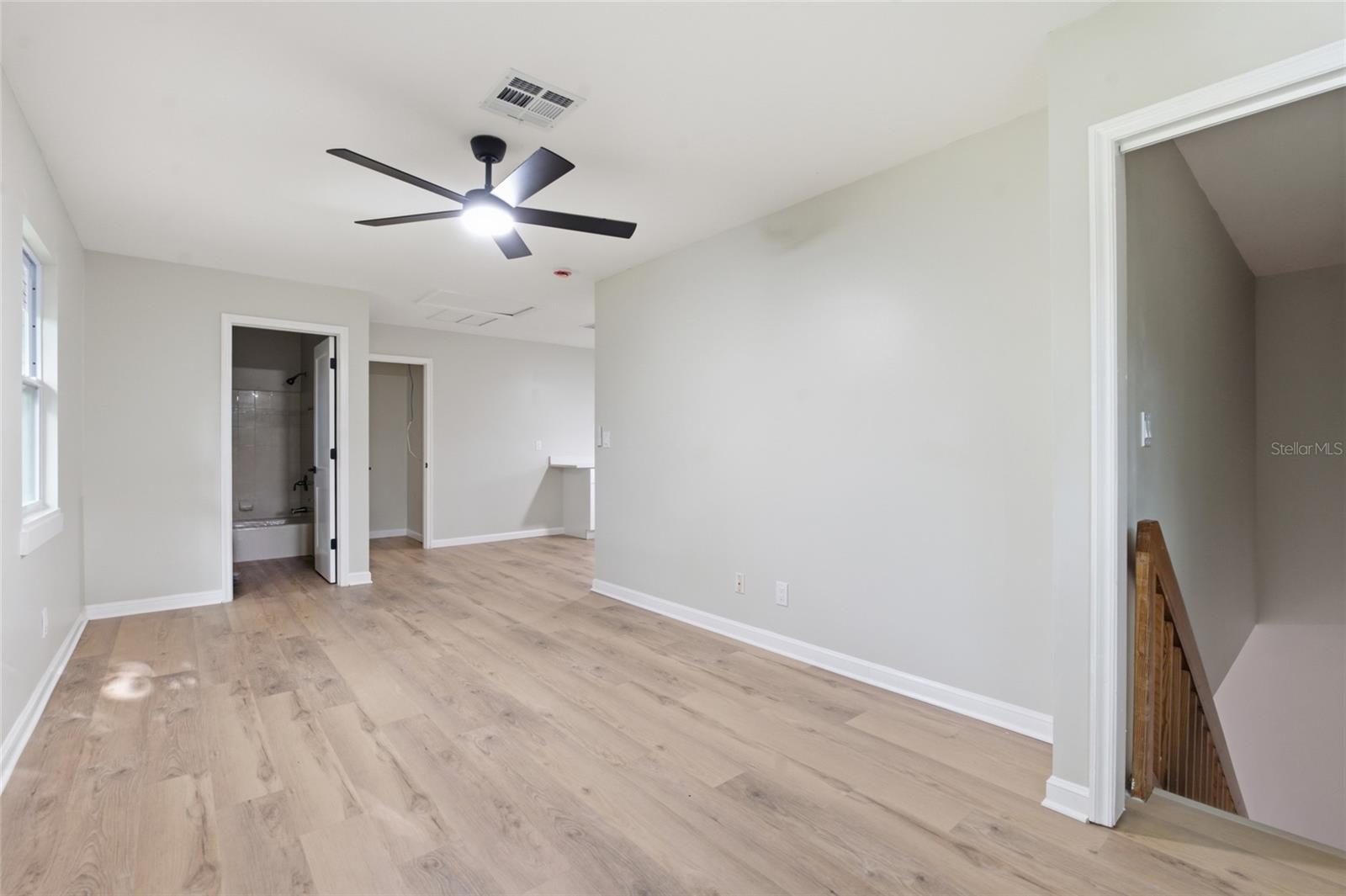 809 WOODCREST AVE, CLEARWATER, FL — photo 20