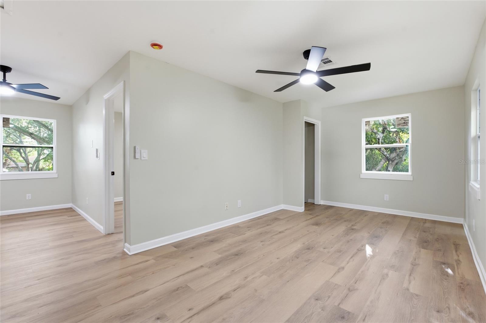 809 WOODCREST AVE, CLEARWATER, FL — photo 23