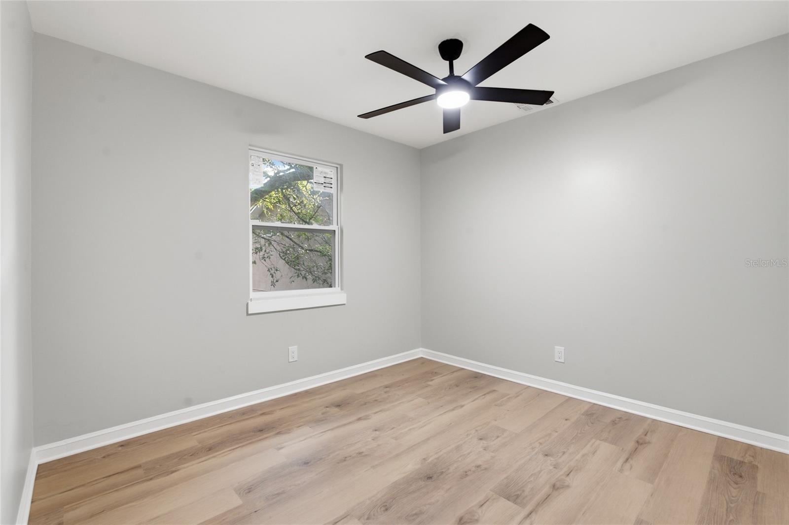 809 WOODCREST AVE, CLEARWATER, FL — photo 25