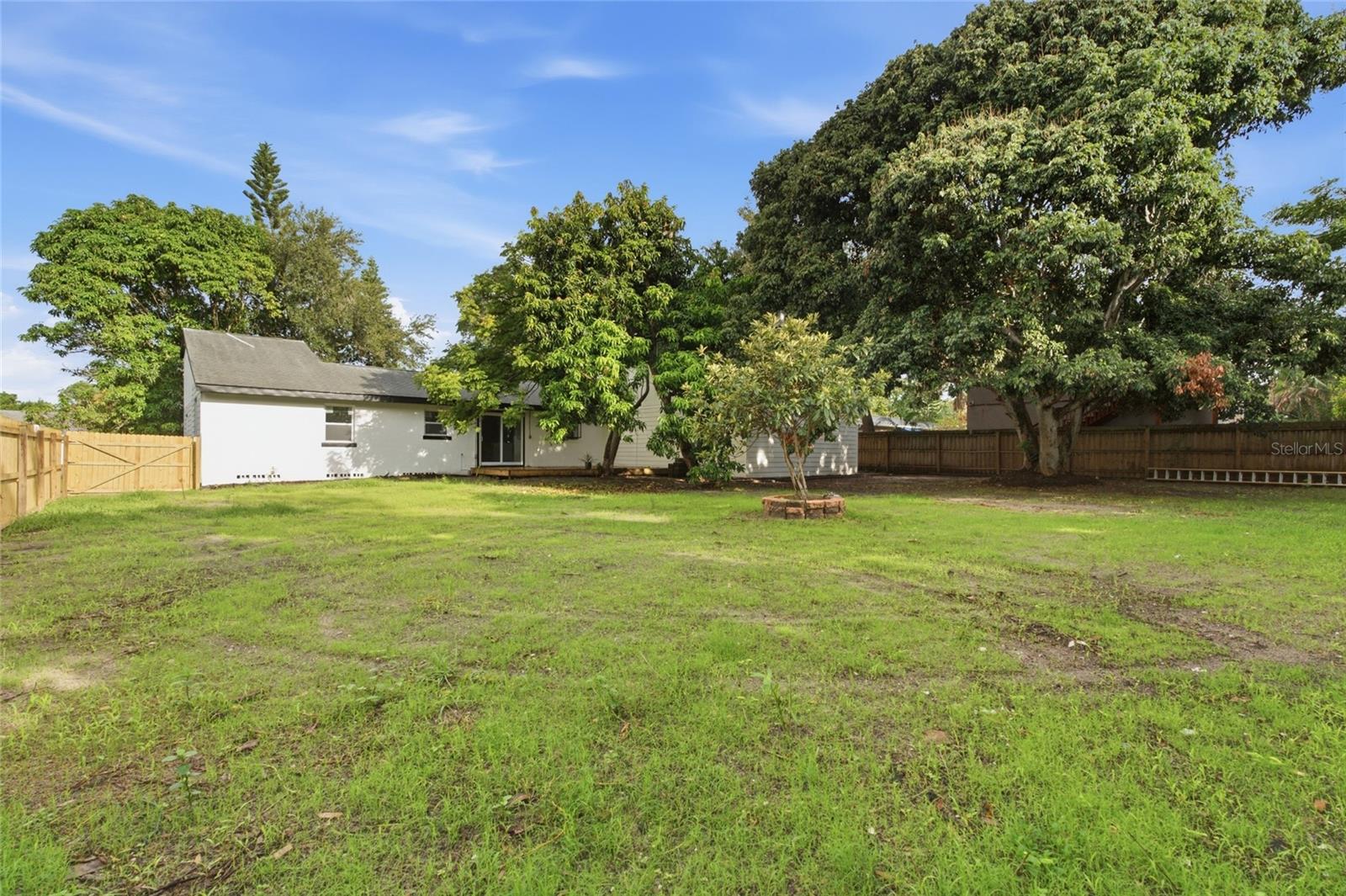 809 WOODCREST AVE, CLEARWATER, FL — photo 28