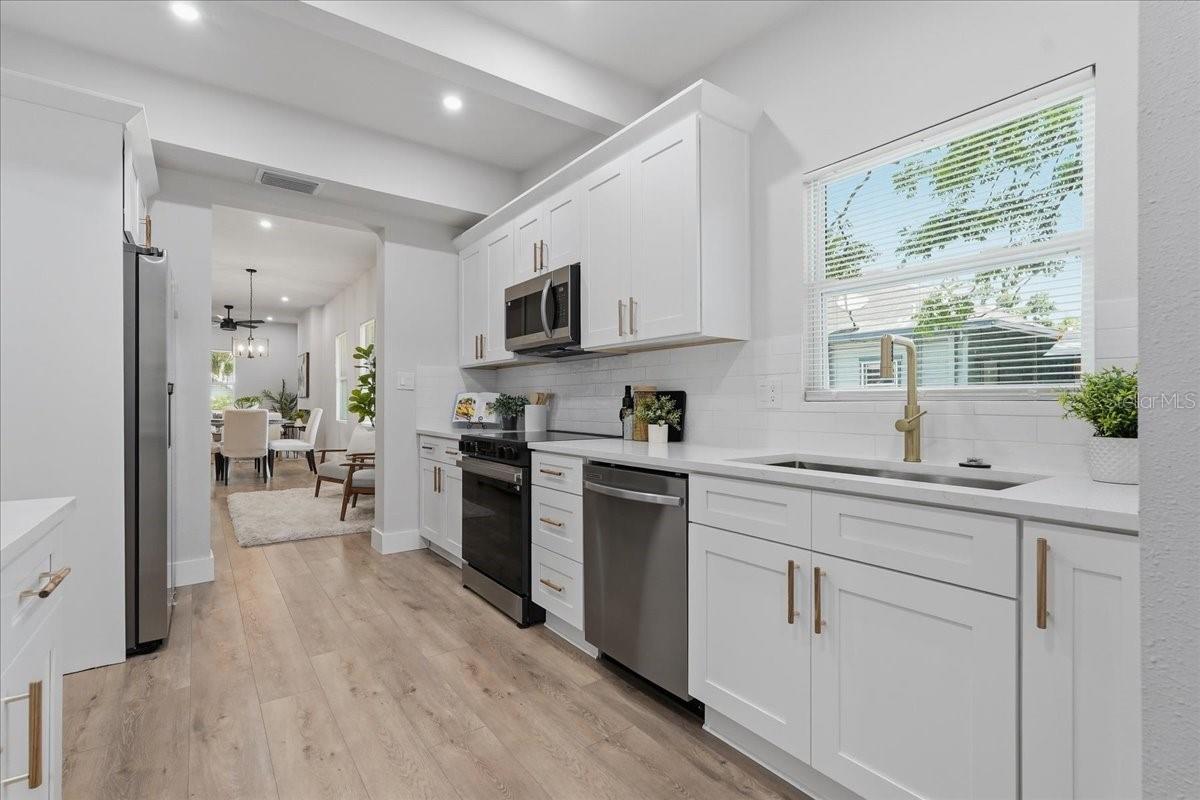 3705 N HIGHLAND AVE, TAMPA, FL — photo 11