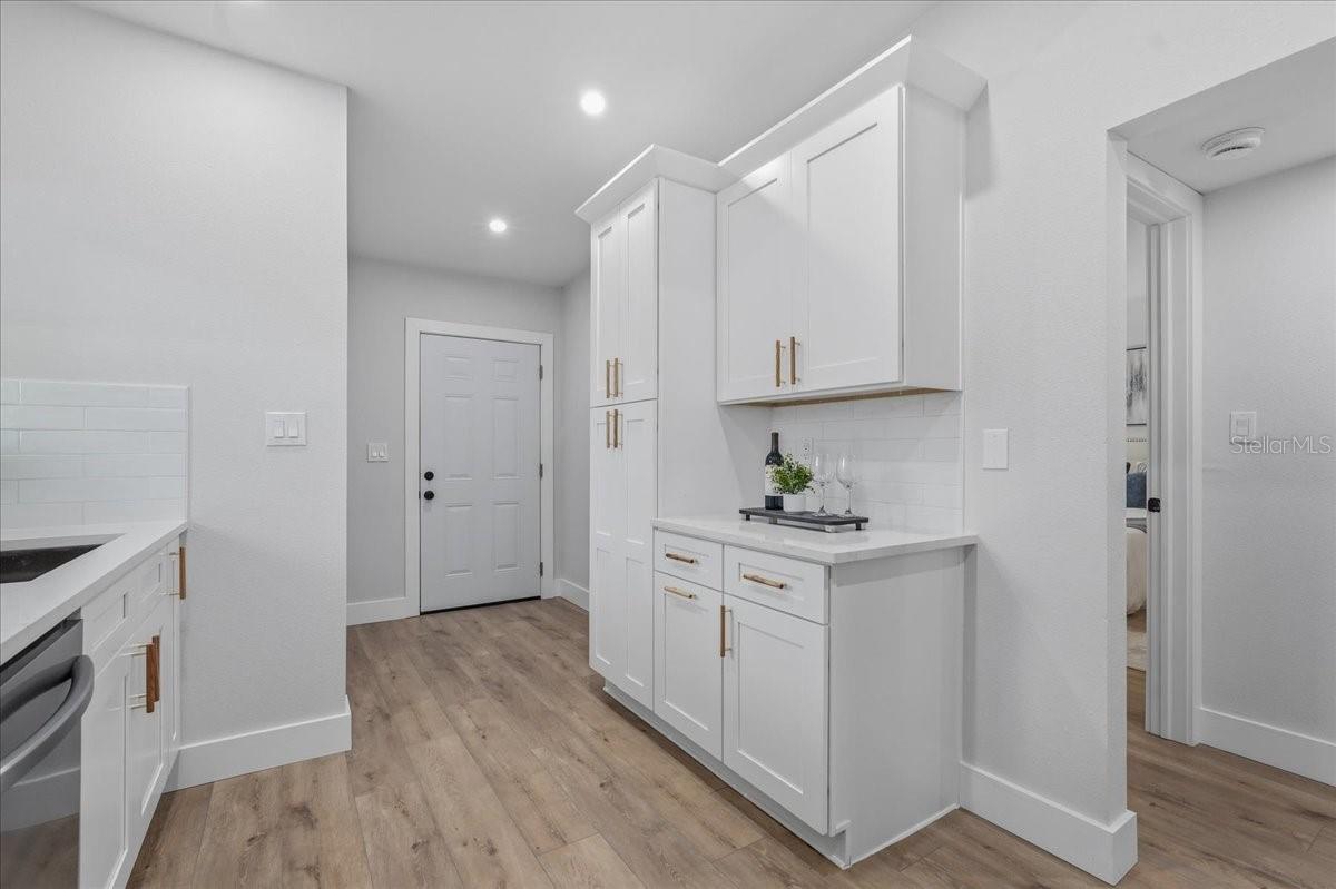 3705 N HIGHLAND AVE, TAMPA, FL — photo 10