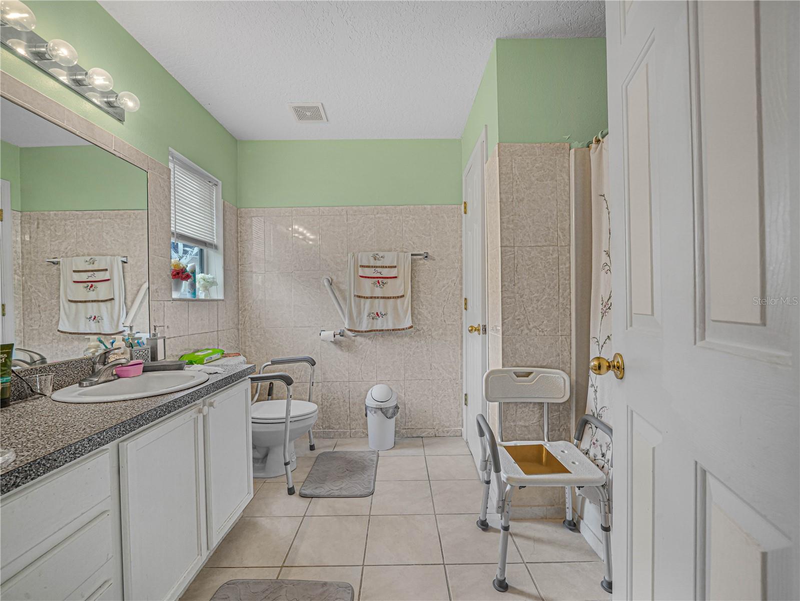7448 HUNTERS GREENE CIR, LAKELAND, FL — photo 15