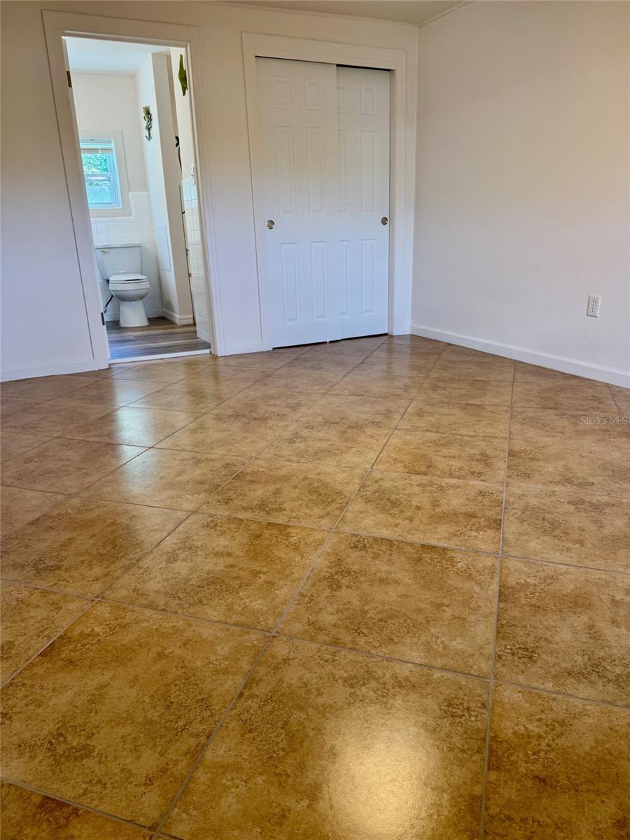 910 W FRENCH AVE, ORANGE CITY, FL — photo 9