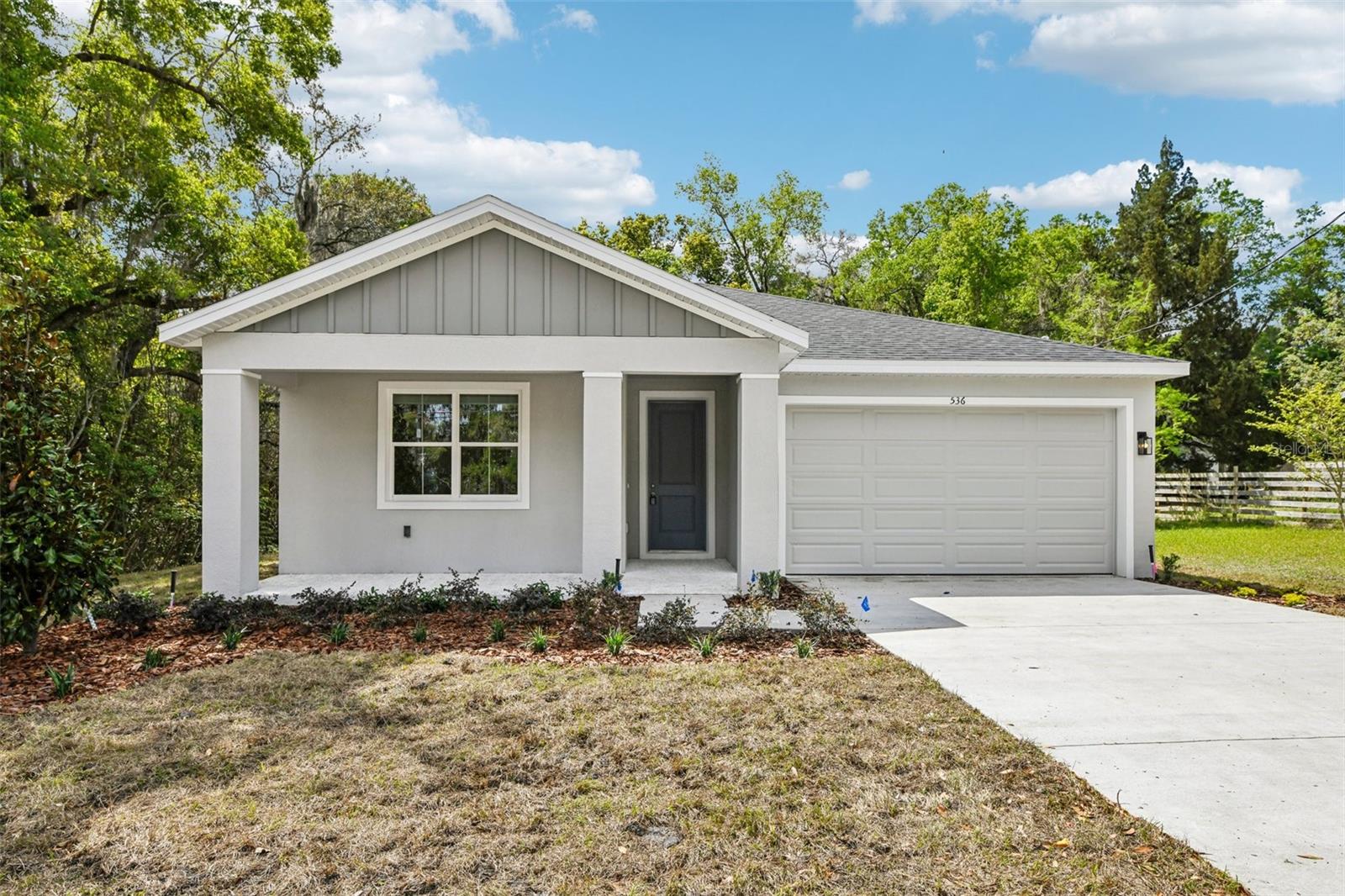 536 E BERESFORD AVE, DELAND, FL