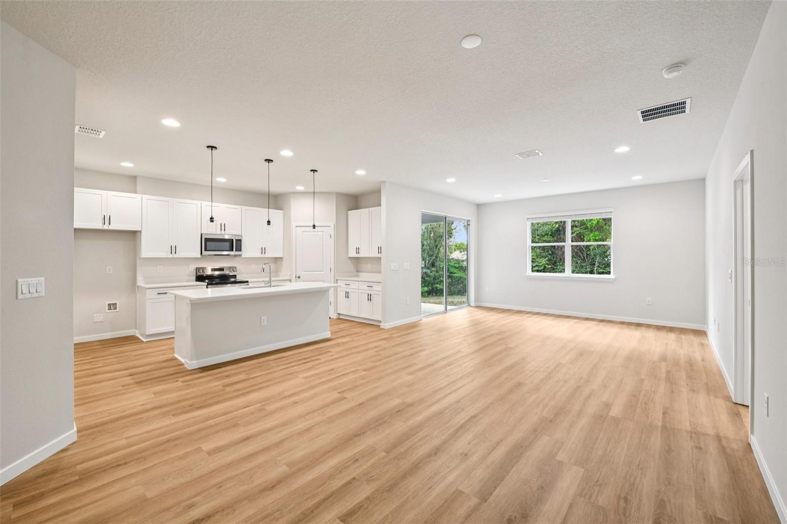536 E BERESFORD AVE, DELAND, FL — photo 5