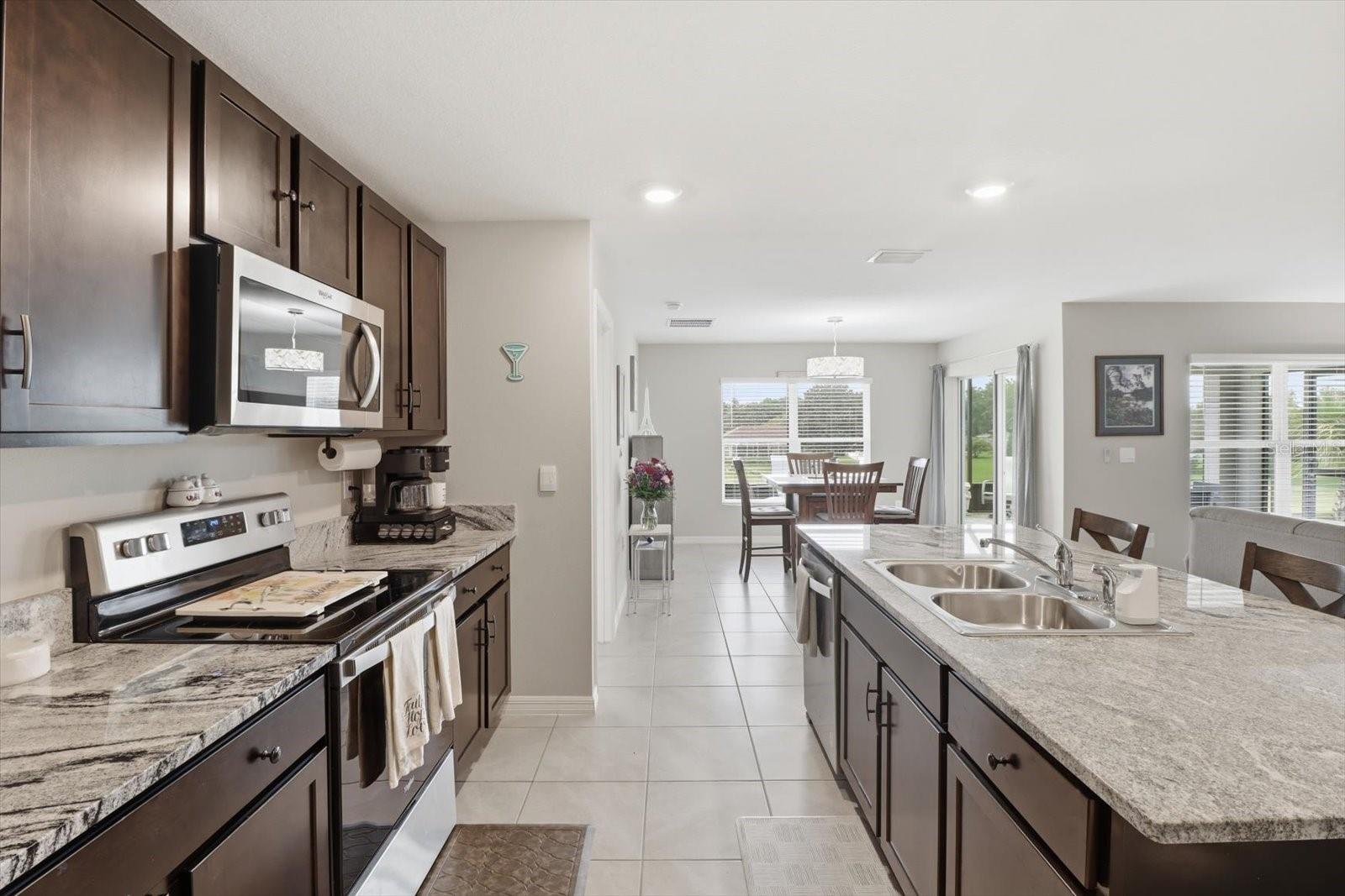 410 W PUTTING GREEN CT, BEVERLY HILLS, FL — photo 25