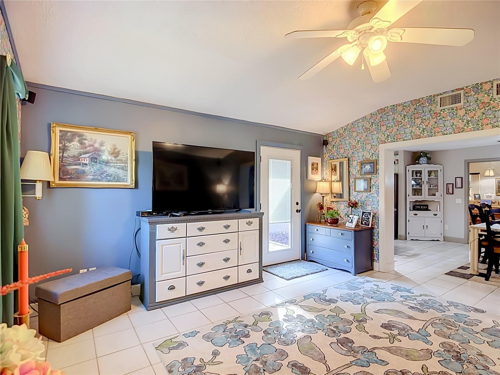 128 N LAKE FLORENCE DR, WINTER HAVEN, FL — photo 31