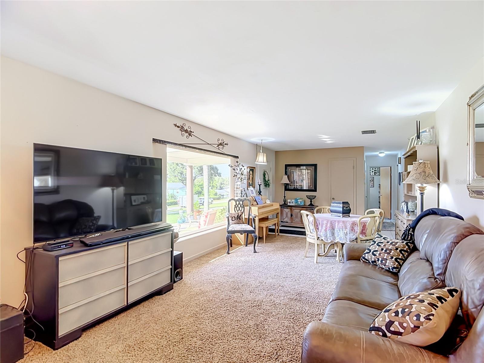 128 N LAKE FLORENCE DR, WINTER HAVEN, FL — photo 41