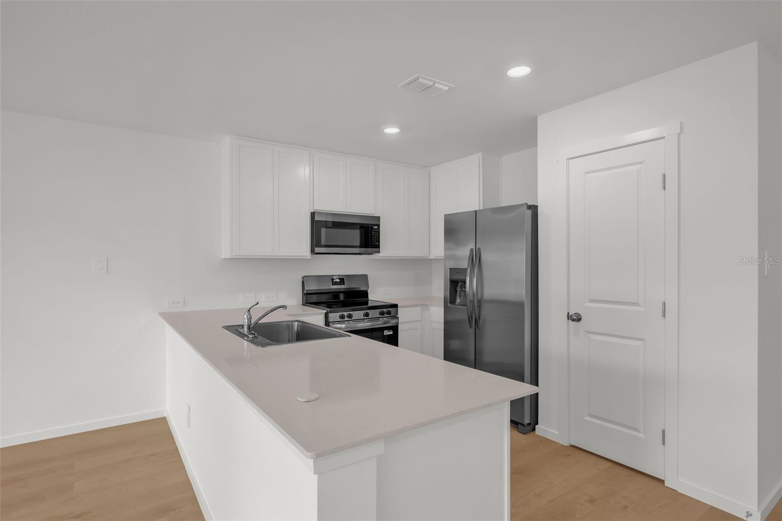 2428 BEVEL LN, DAVENPORT, FL — photo 6