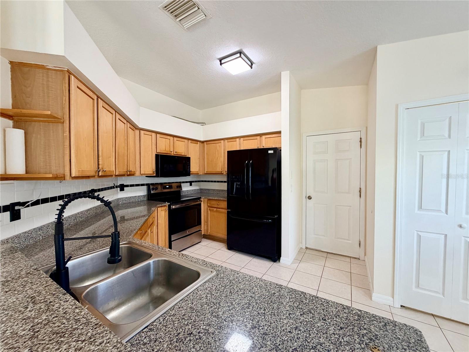 7838 CARRIAGE POINTE DR, GIBSONTON, FL — photo 5