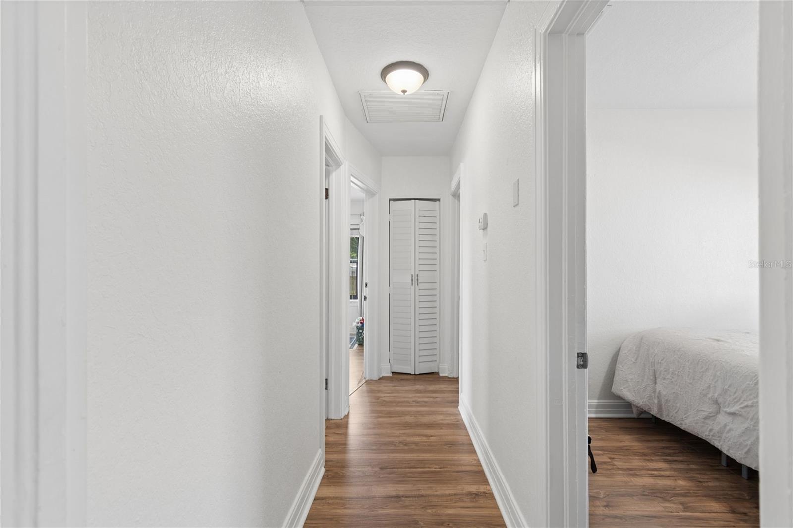 4924 45TH AVE N, ST PETERSBURG, FL — photo 16