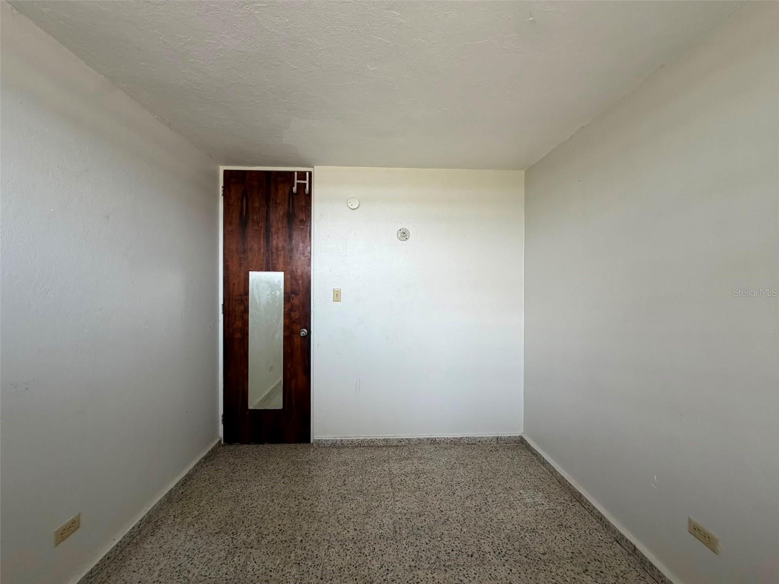 CLL. 18 N FIGUERAS #JJ-12, SAN JUAN, PR — photo 13