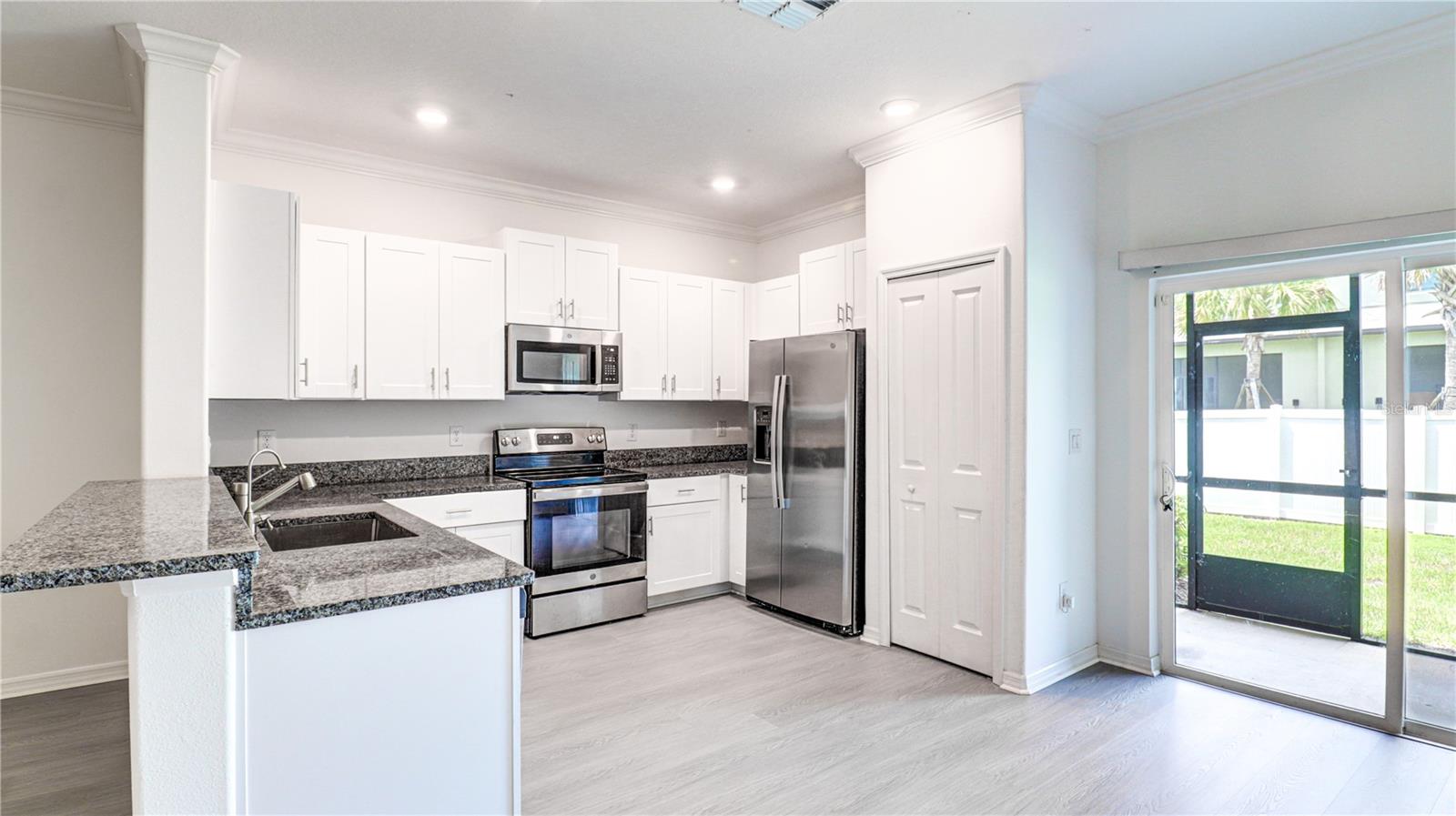 36427 GARDEN WALL WAY, ZEPHYRHILLS, FL — photo 14