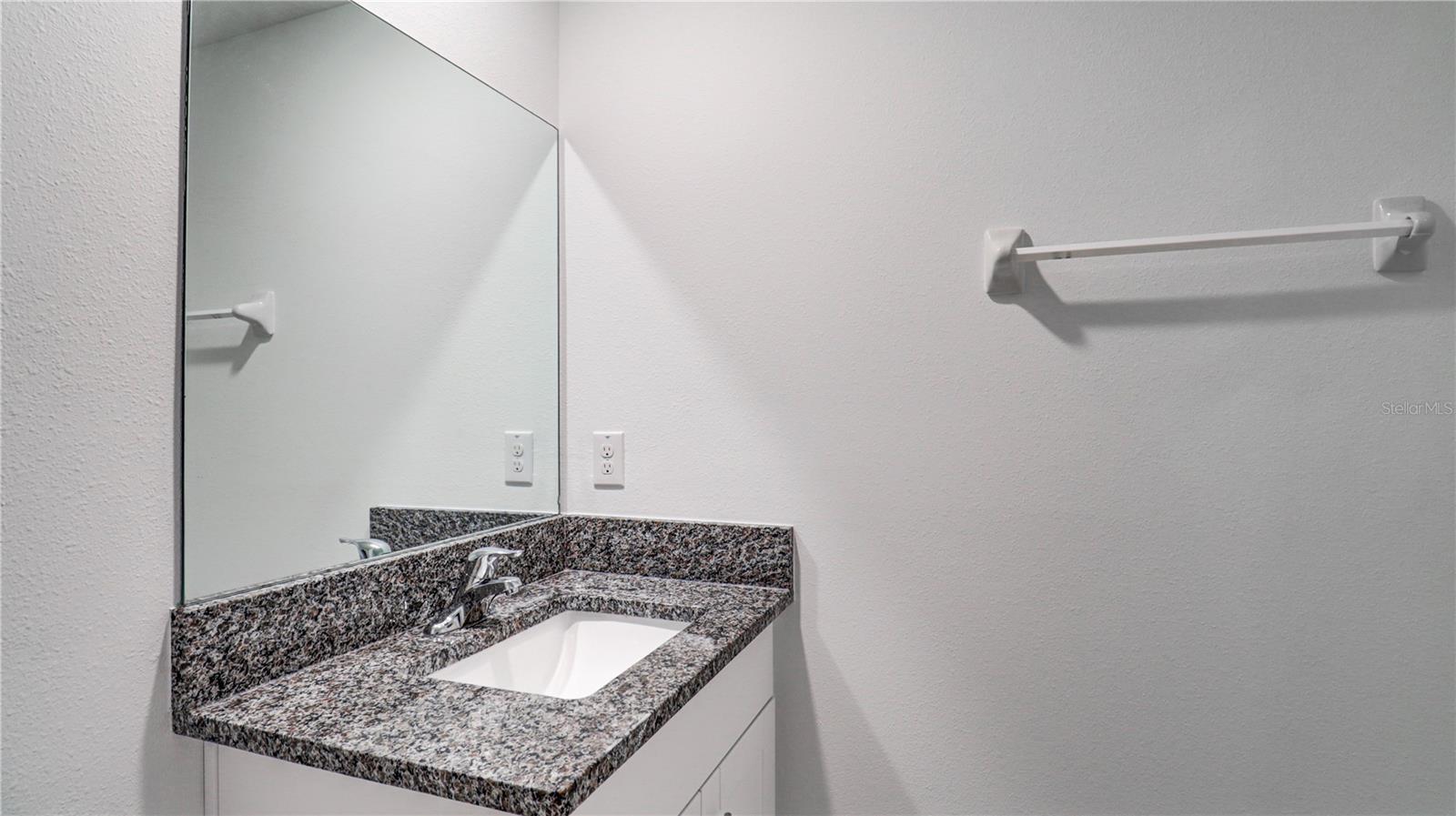 36427 GARDEN WALL WAY, ZEPHYRHILLS, FL — photo 32