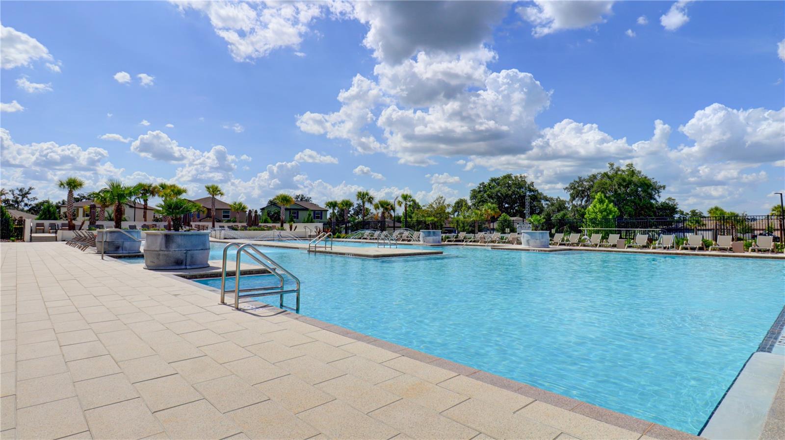 36427 GARDEN WALL WAY, ZEPHYRHILLS, FL — photo 57