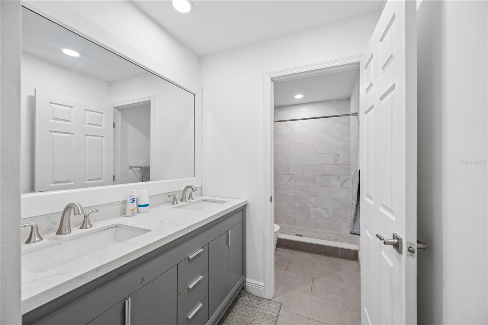 733 SAXBY AVE, ORLANDO, FL — photo 17