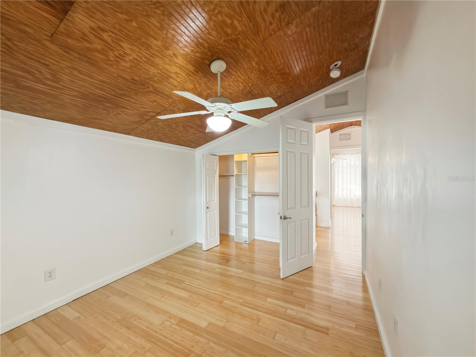 211 E 131ST AVE, TAMPA, FL — photo 33