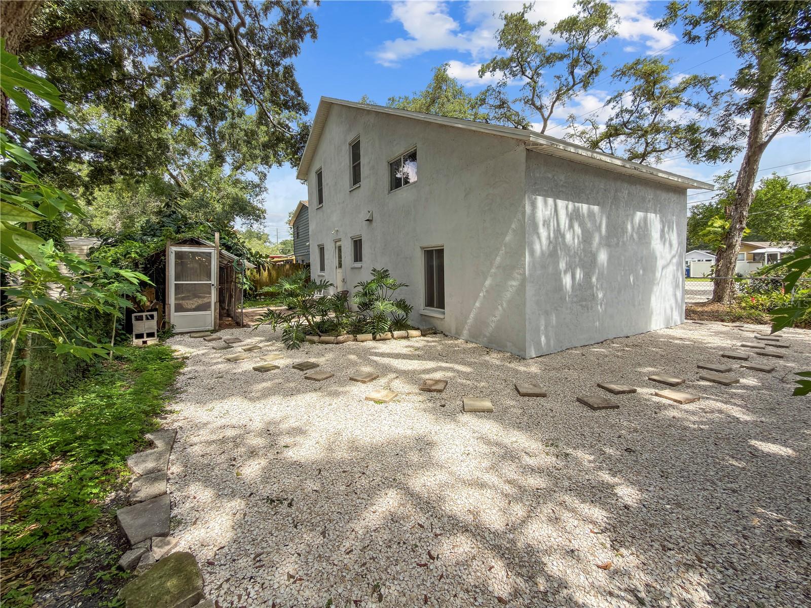 211 E 131ST AVE, TAMPA, FL — photo 39