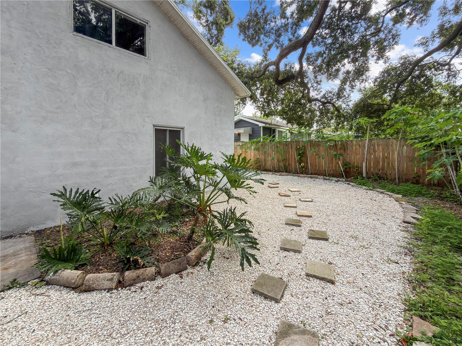 211 E 131ST AVE, TAMPA, FL — photo 41