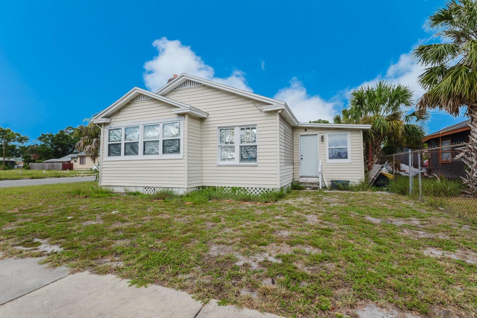 2560 5TH AVE S, ST PETERSBURG, FL — photo 16