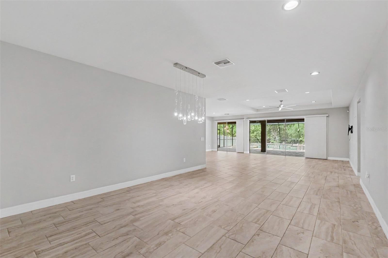 11610 DUBLIN GRAFTON DR, RIVERVIEW, FL — photo 3