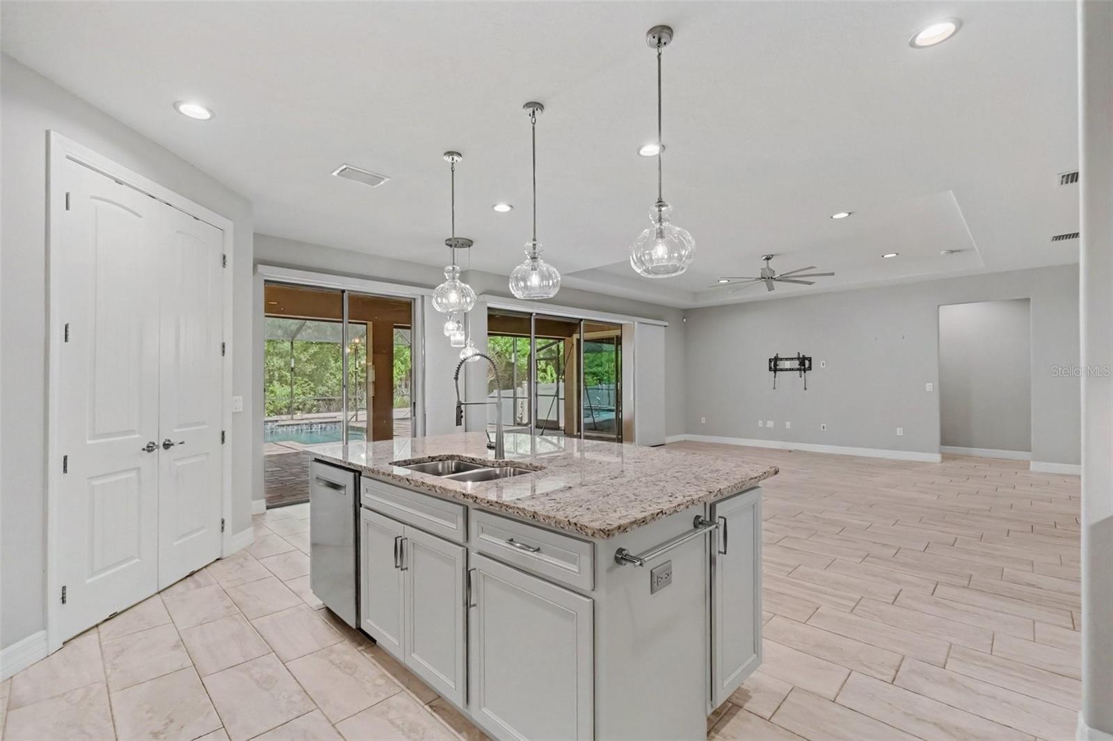 11610 DUBLIN GRAFTON DR, RIVERVIEW, FL — photo 10