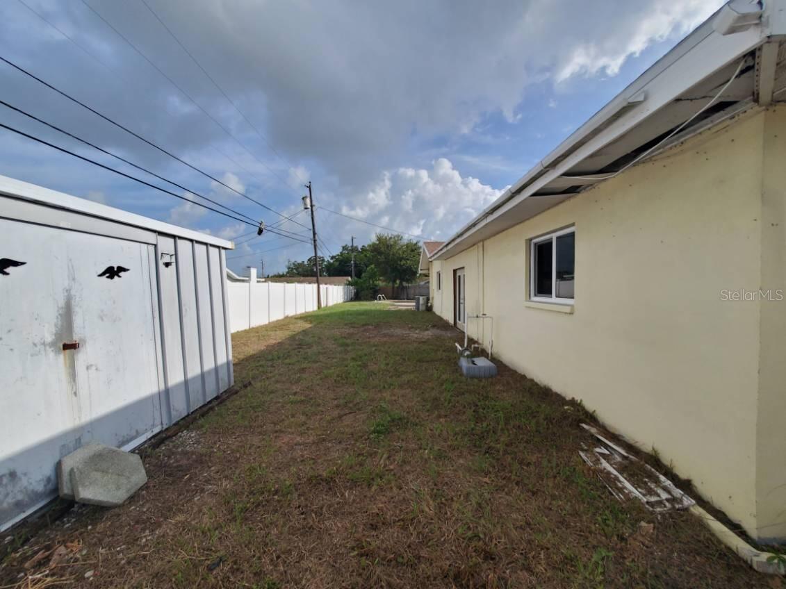 9956 136TH ST, SEMINOLE, FL — photo 4