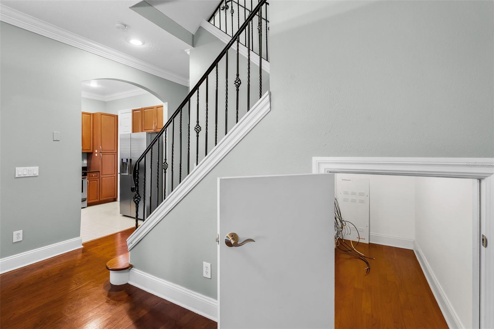 2419 VICTORIA GARDENS LN, TAMPA, FL — photo 11