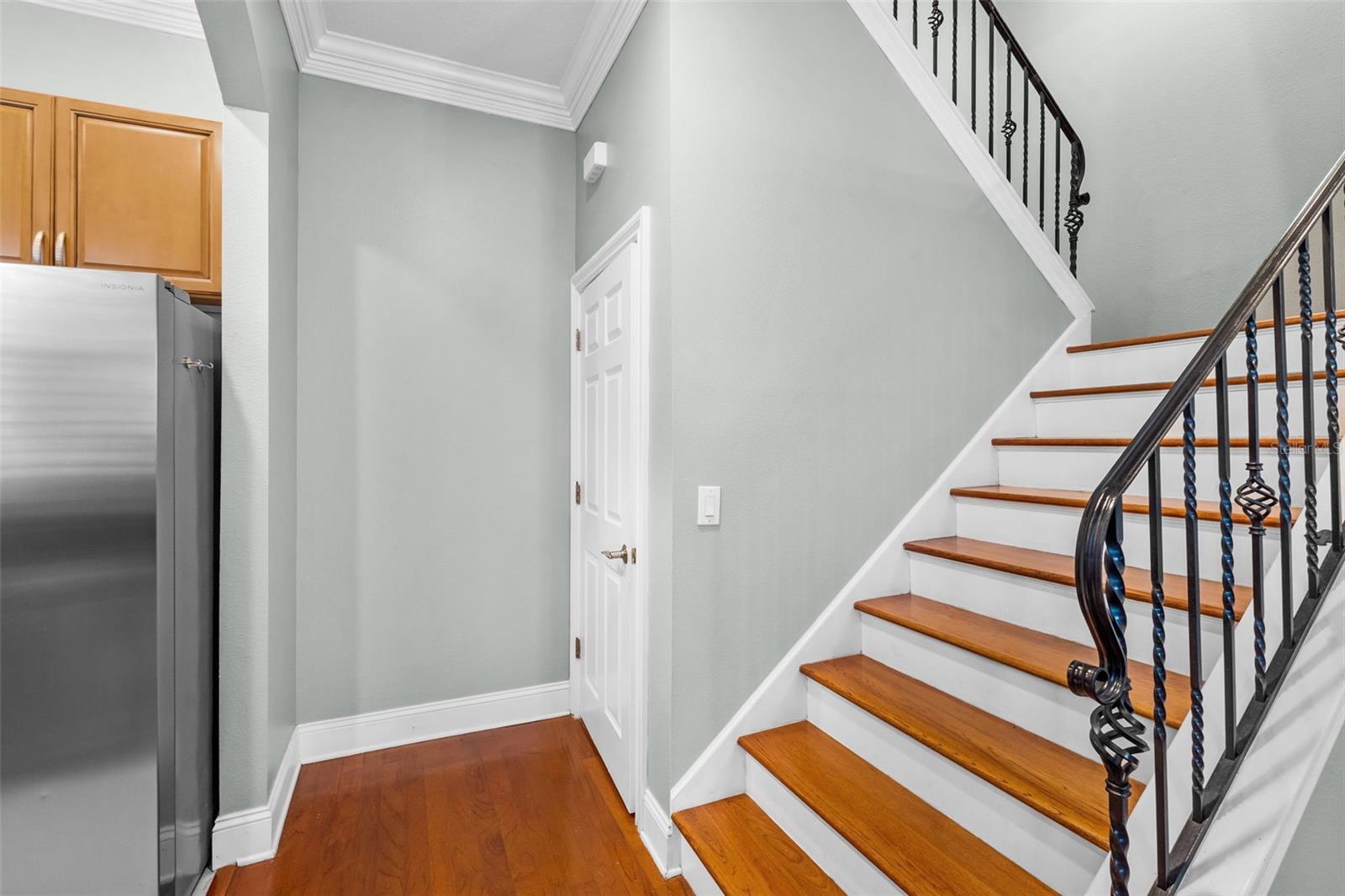 2419 VICTORIA GARDENS LN, TAMPA, FL — photo 12