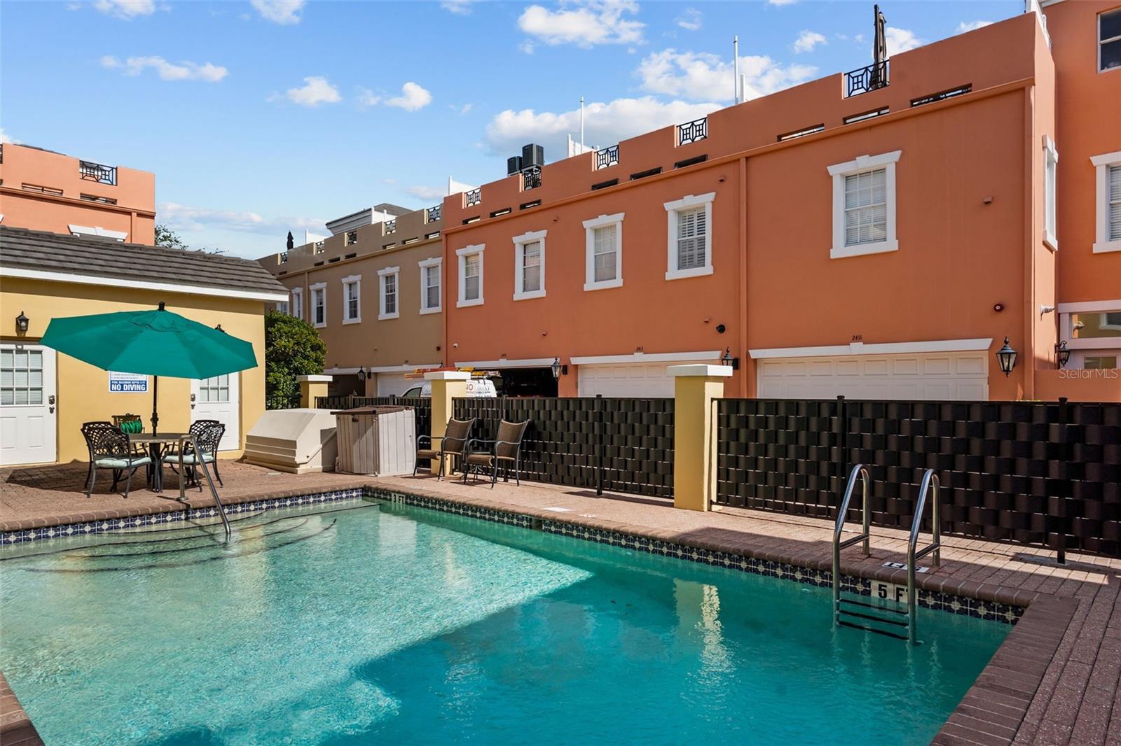 2419 VICTORIA GARDENS LN, TAMPA, FL — photo 48