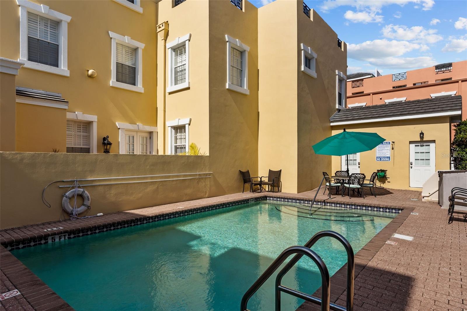 2419 VICTORIA GARDENS LN, TAMPA, FL — photo 50