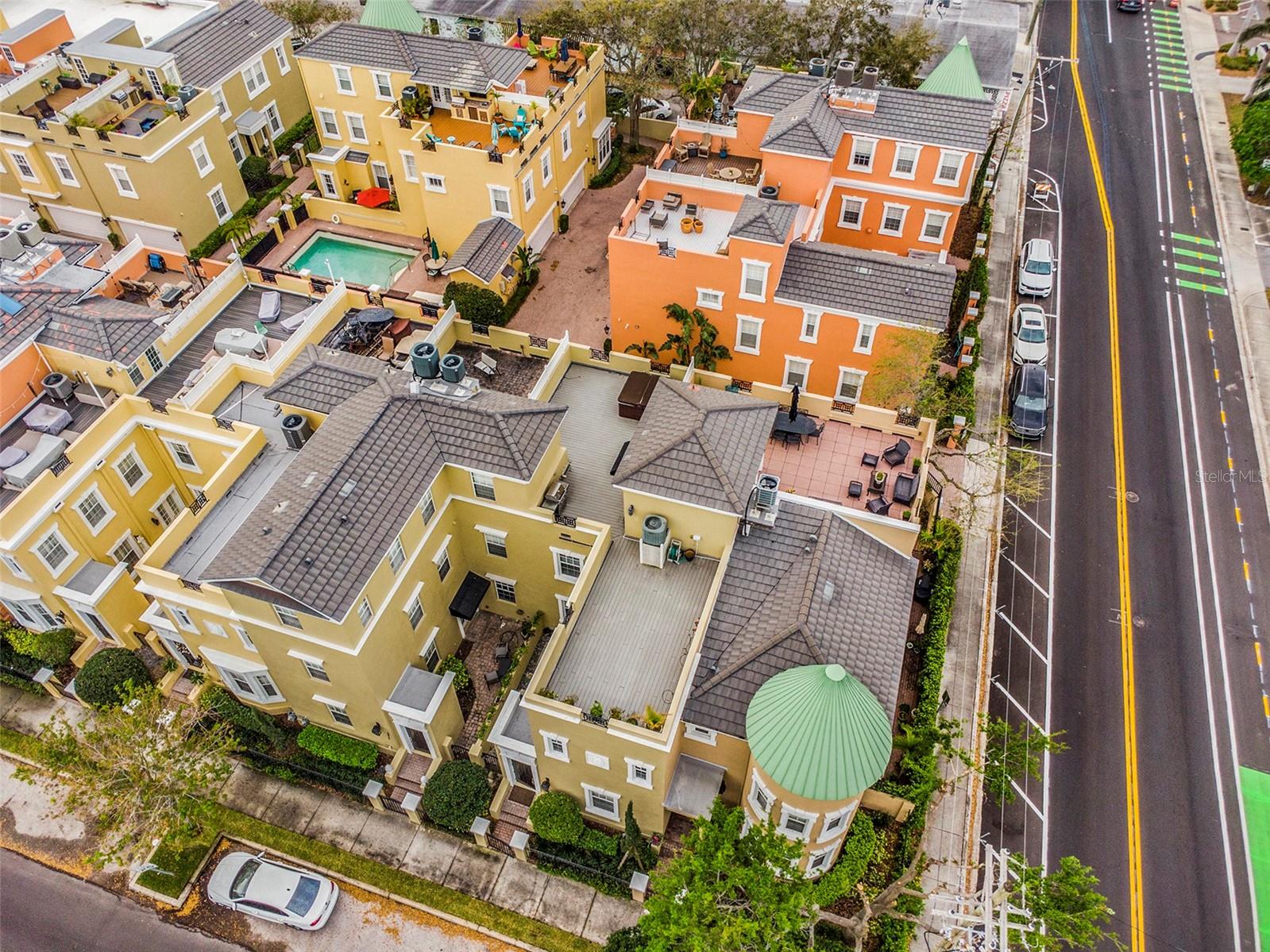 2419 VICTORIA GARDENS LN, TAMPA, FL — photo 54