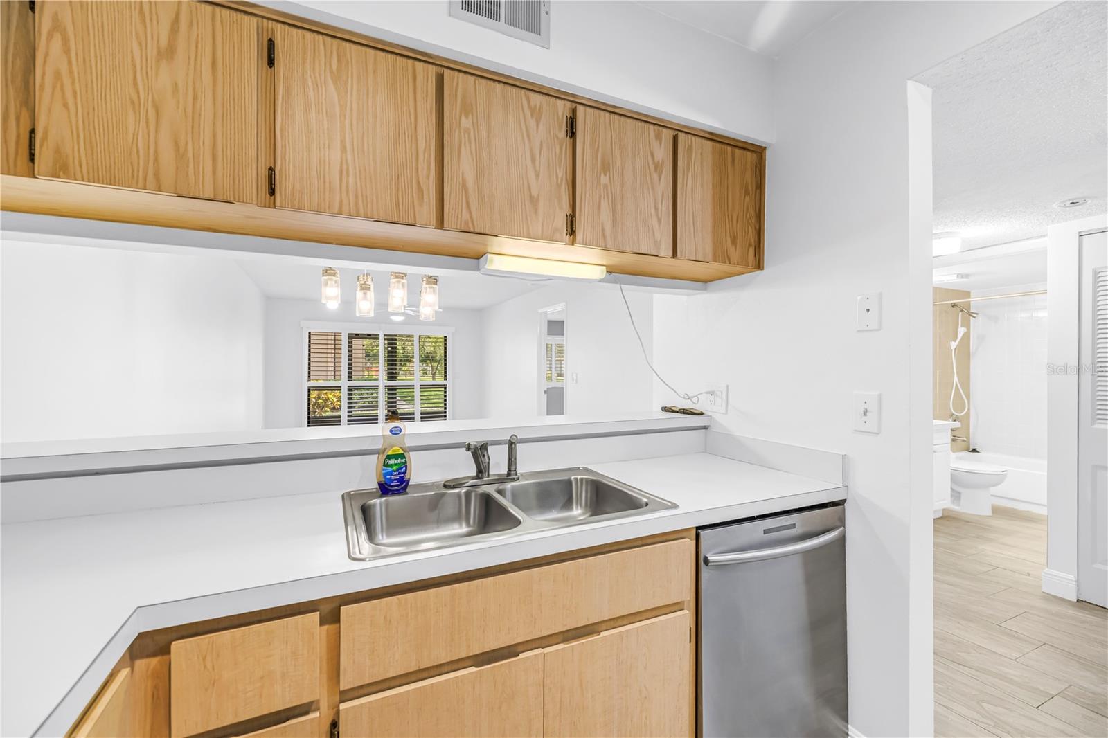 723 83RD AVE N #102, ST PETERSBURG, FL — photo 9
