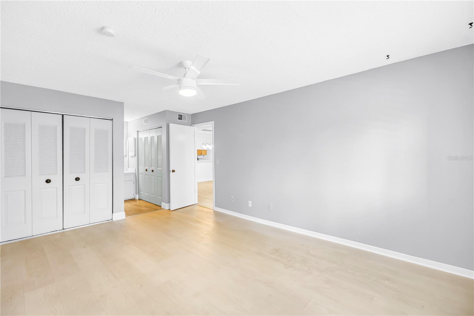 723 83RD AVE N #102, ST PETERSBURG, FL — photo 27