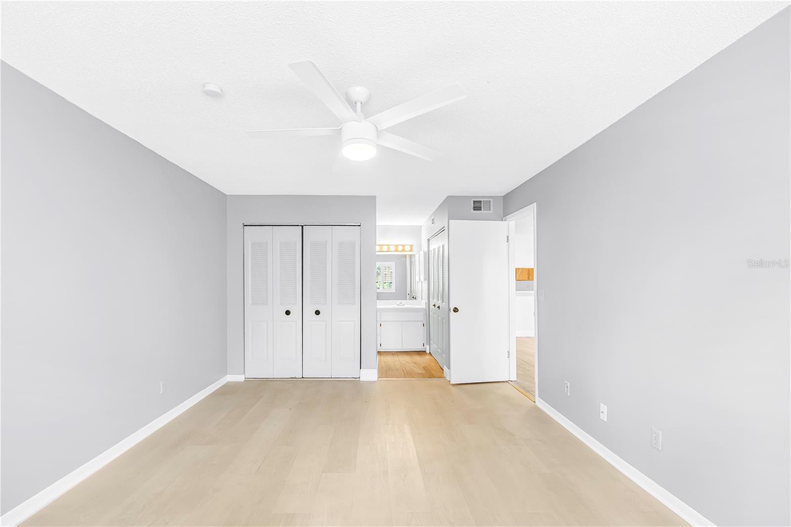 723 83RD AVE N #102, ST PETERSBURG, FL — photo 28