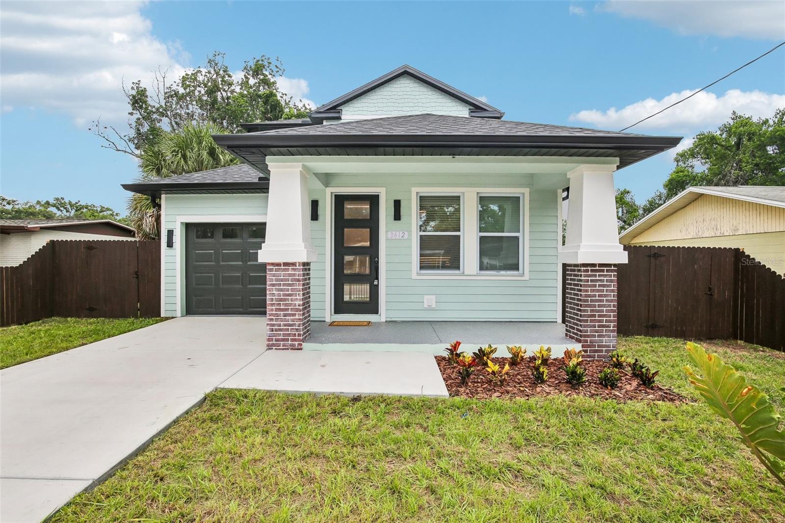 3612 E CLIFTON ST, TAMPA, FL — photo 2