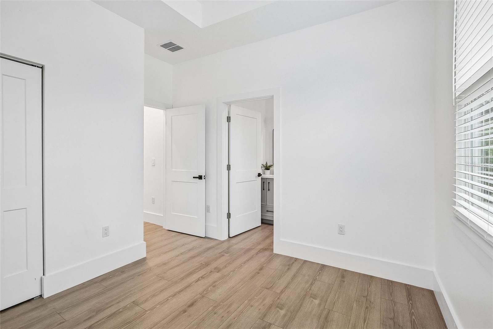 3612 E CLIFTON ST, TAMPA, FL — photo 26