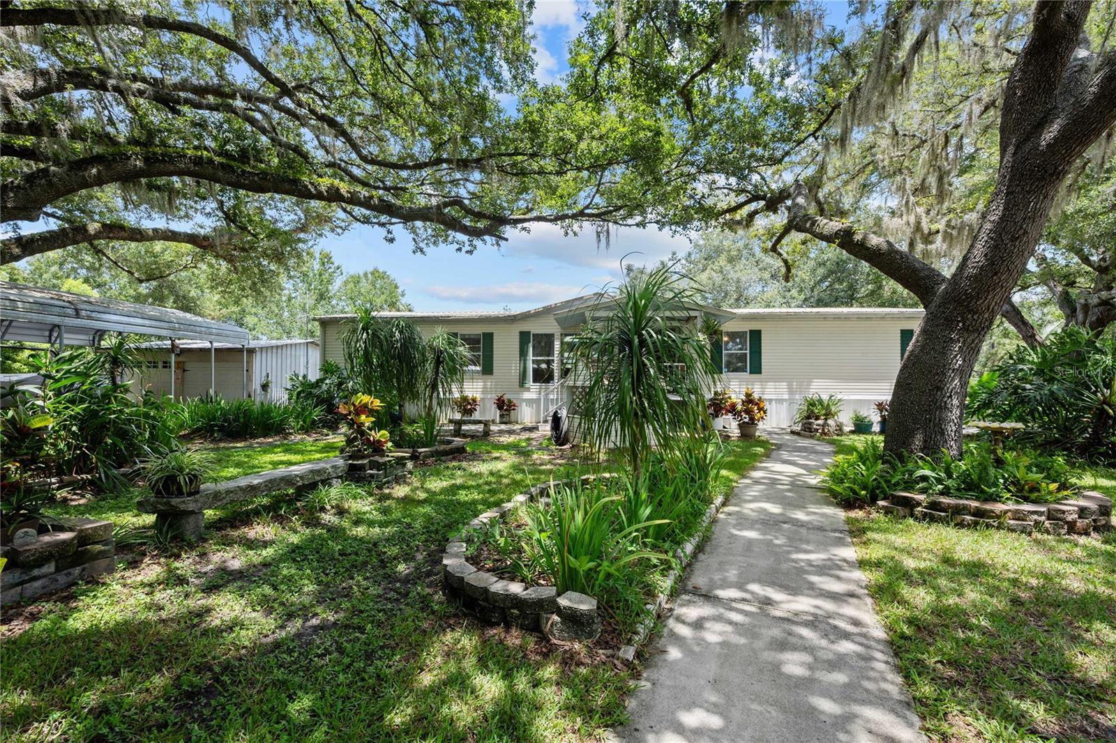 34945 BUCK RD, ZEPHYRHILLS, FL — photo 2
