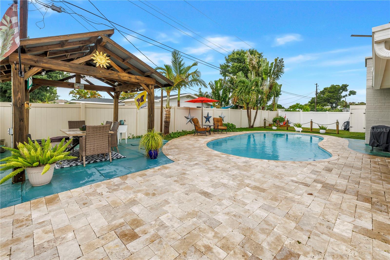5891 33RD AVE N, ST PETERSBURG, FL — photo 2