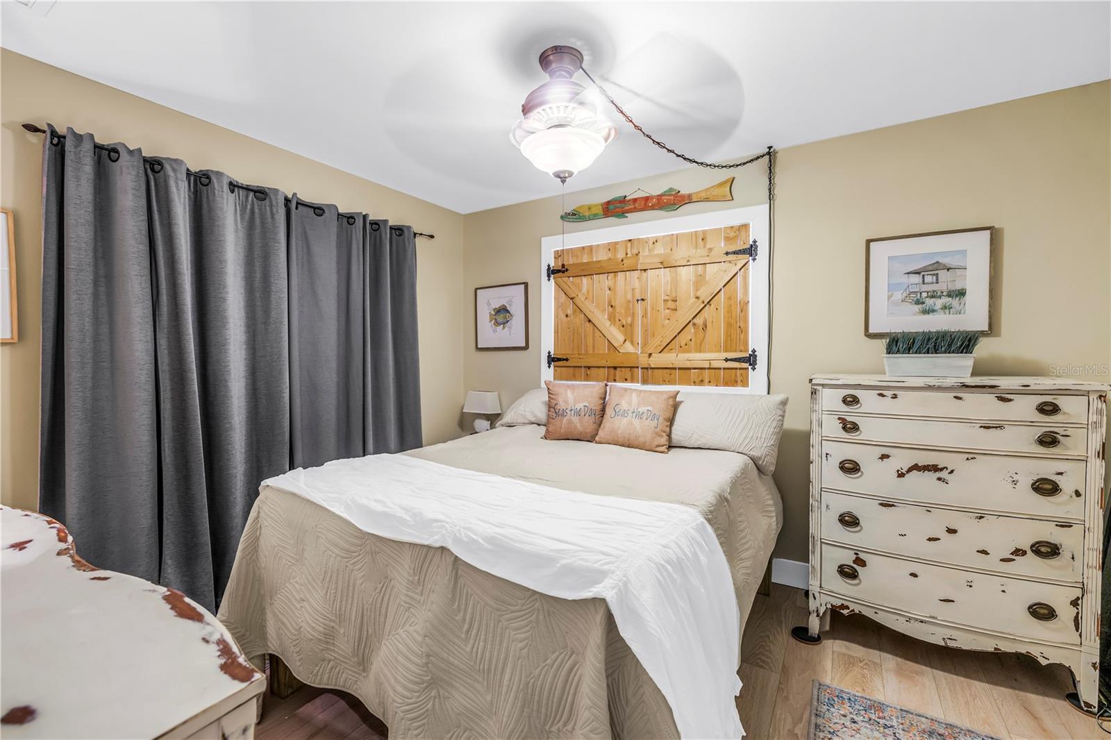 5891 33RD AVE N, ST PETERSBURG, FL — photo 39