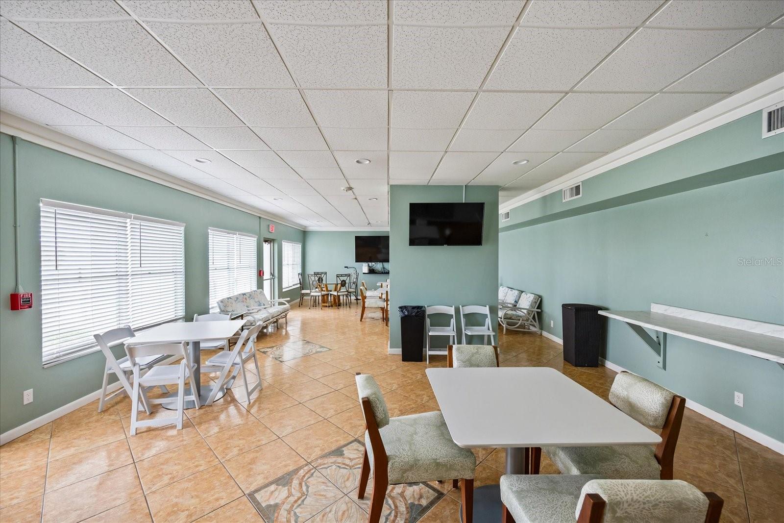 7200 SUNSHINE SKYWAY LN S #6G, ST PETERSBURG, FL — photo 31