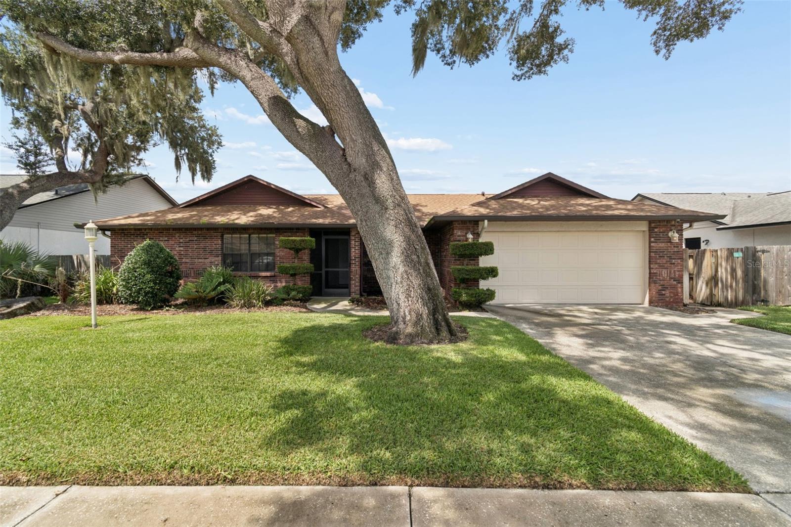 653 TIMBER POND DR, BRANDON, FL — photo 3